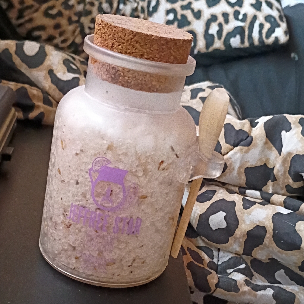 Bath Salts with Cork Lid Jeffree Star Cosmetics